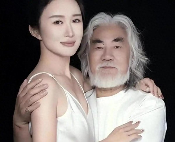 美通美股票配资 “牡丹花下死，做鬼也风流”？这一次，没人劝得了74岁的张纪中